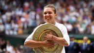 Simona Halep defeated Serena Williams in the 2019 Wimbledon women&#39;s singles final 