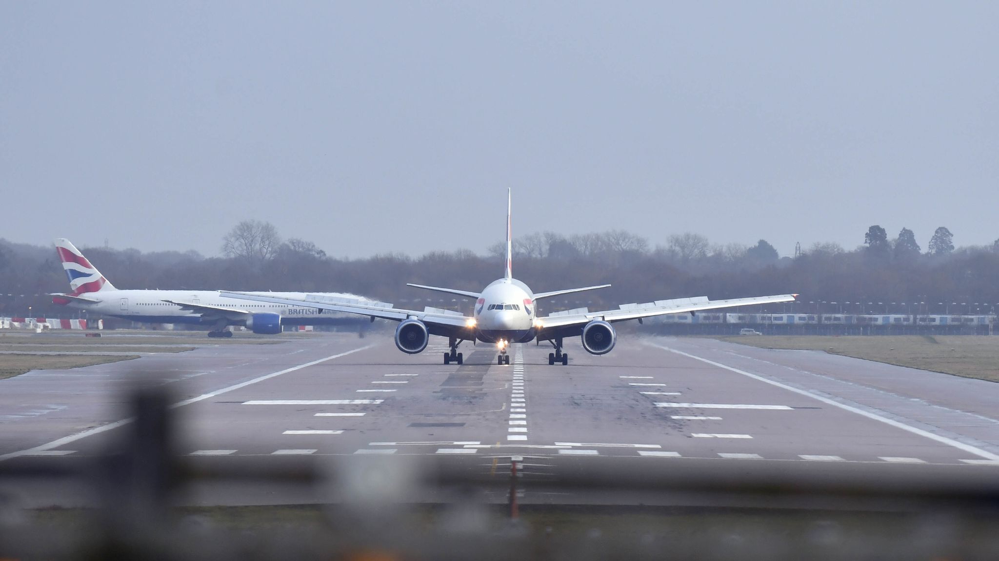Gatwick Airport flights resumed after 'systems issue' grounded planes