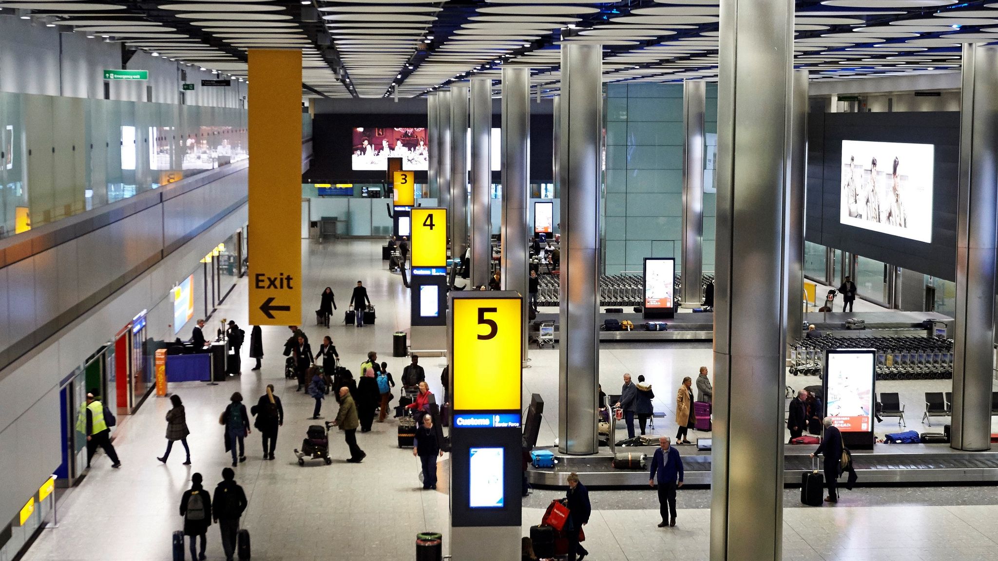 heathrow airport luggage storage