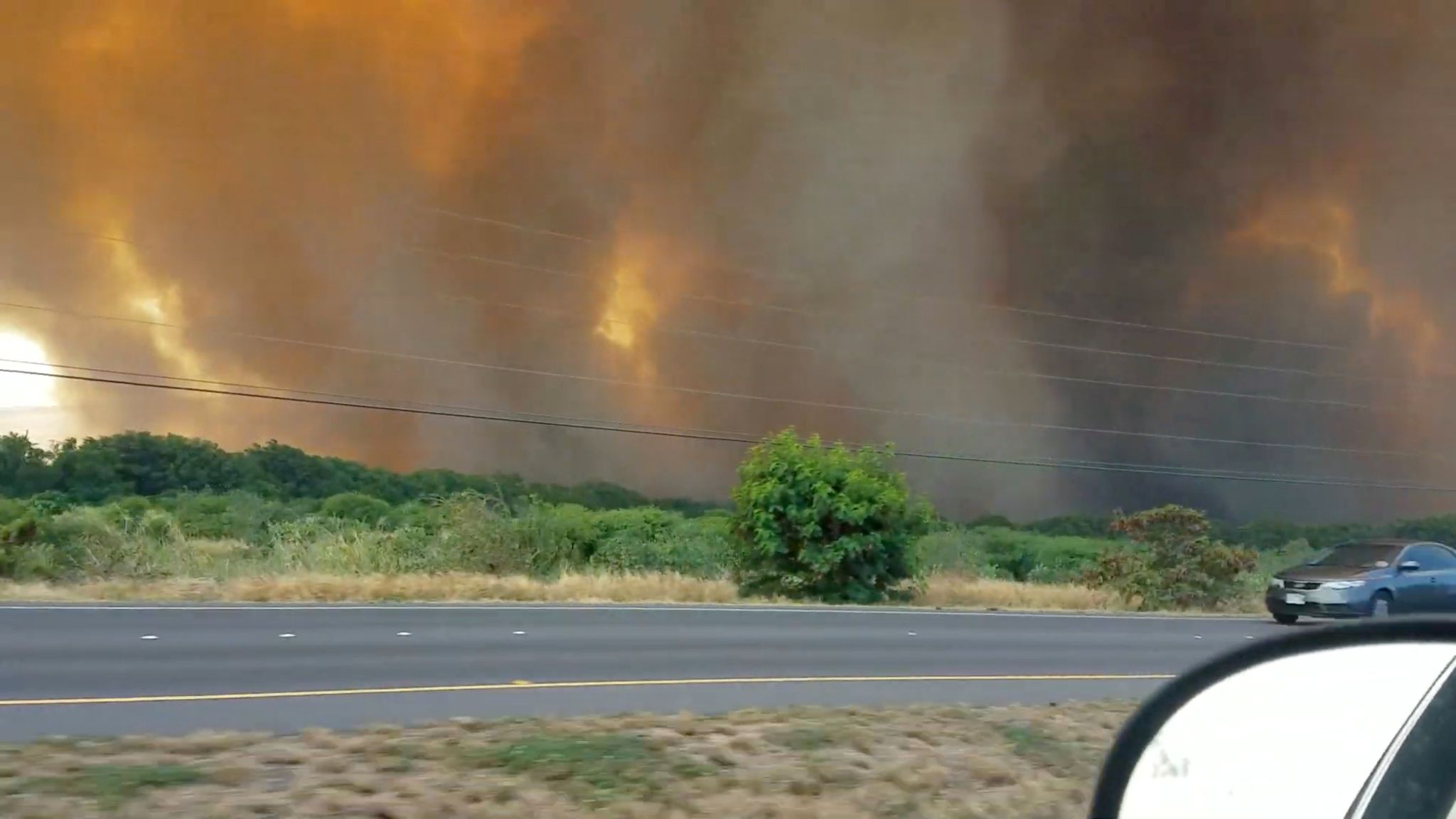 maui wildfires travel advisory