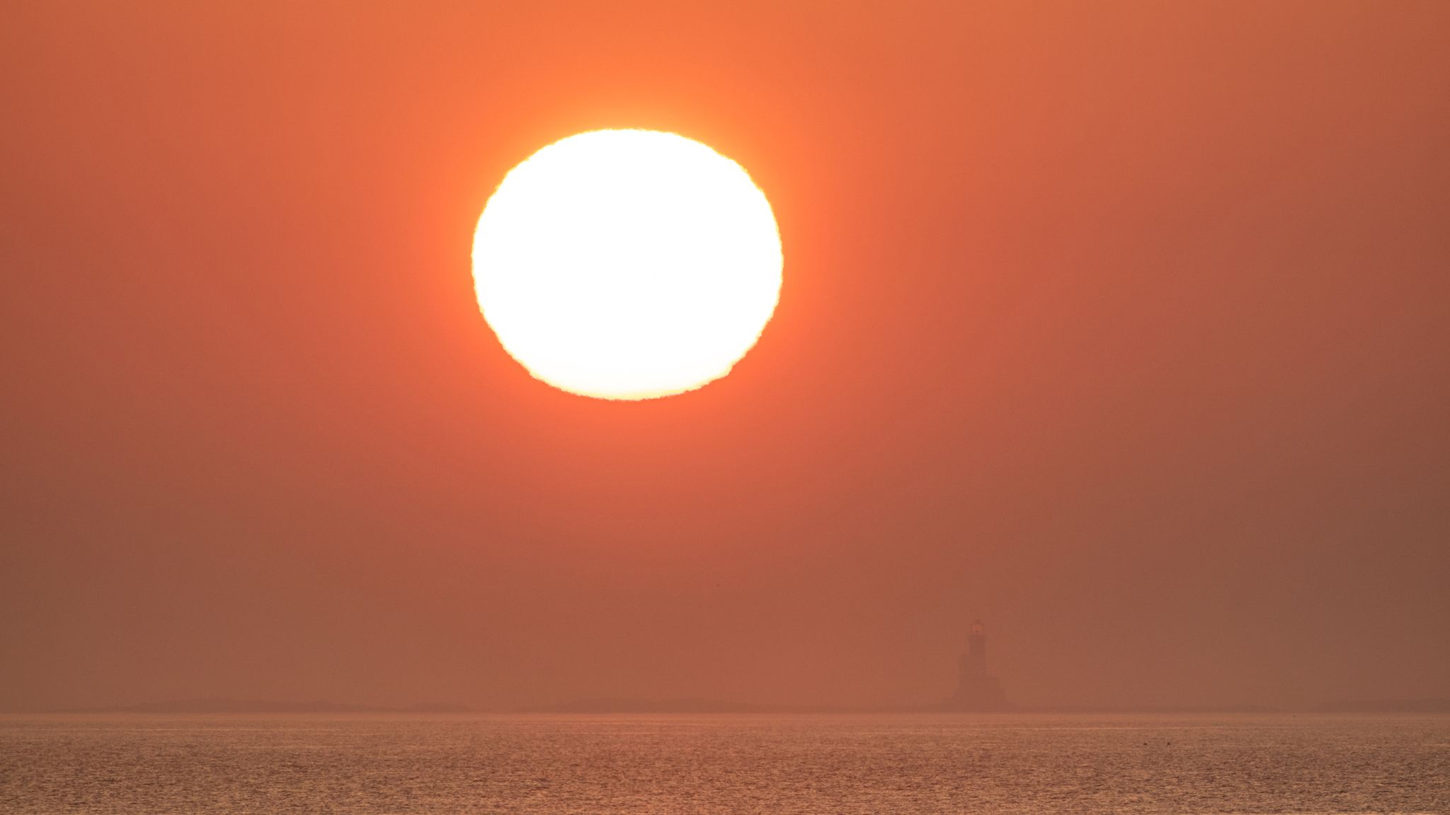 UK weather: School holiday heatwave! 34C forecast for next week, UK News