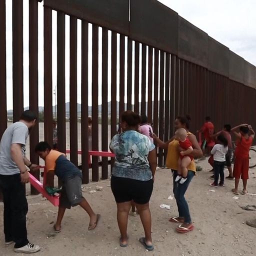 Donald Trump gets go-ahead to build Mexico border wall