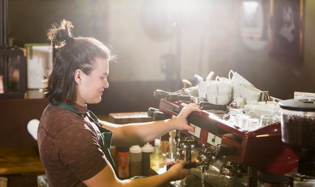 Saturday jobs: Teenagers choose online work over traditional part-time work
