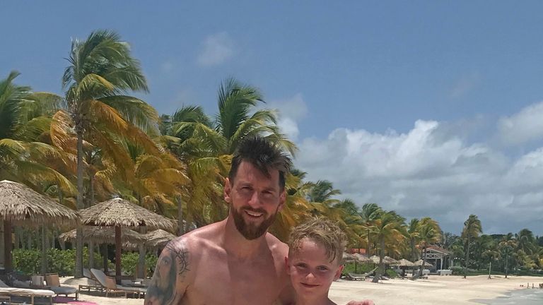 Mackenzie O&#39;Neill with Lionel Messi while on holiday in Antigua. Pic: Anna O&#39;Neill