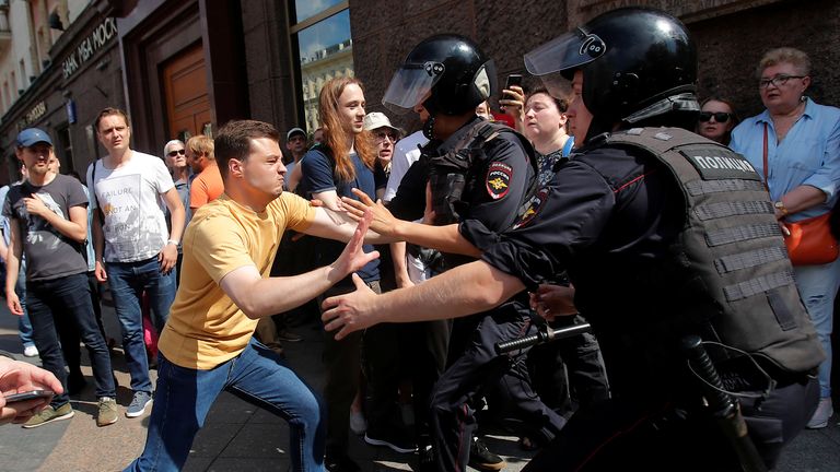 Hundreds arrested at Moscow protest demanding fair local elections