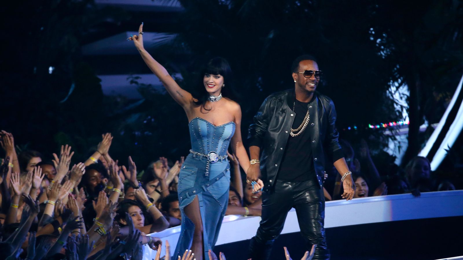 Katy Perry and team ordered to pay £2.3m for copying song for Dark