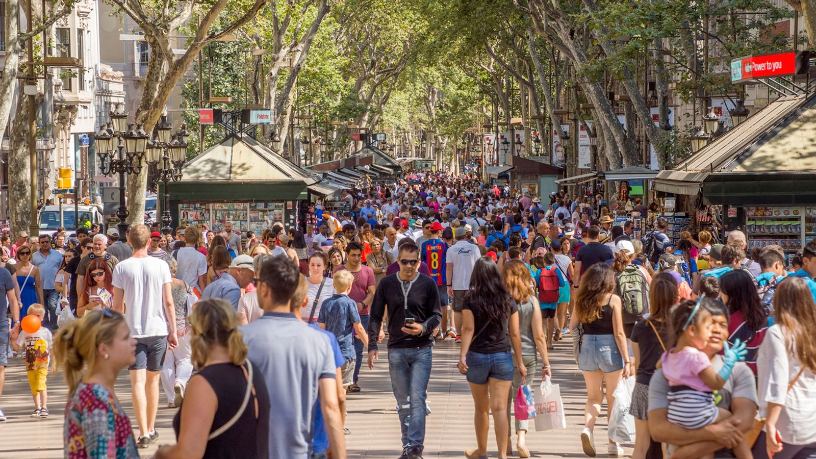 Barcelona hit by 30% rise in 'violent and intimidating robberies ...