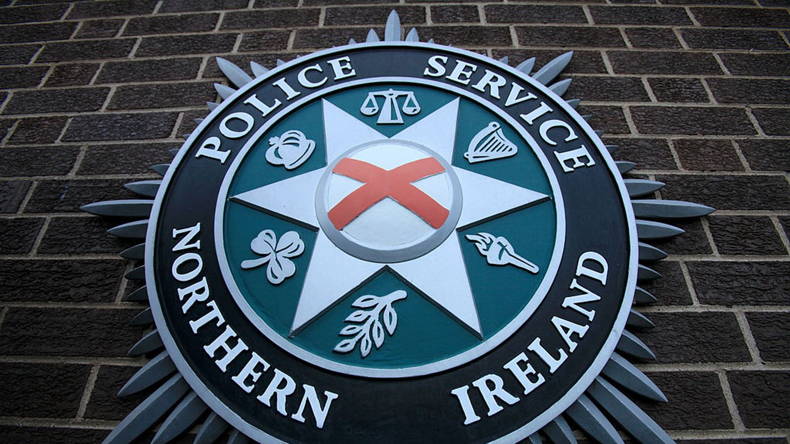 Northern Ireland shooting Man shot in both legs in 'paramilitarystyle