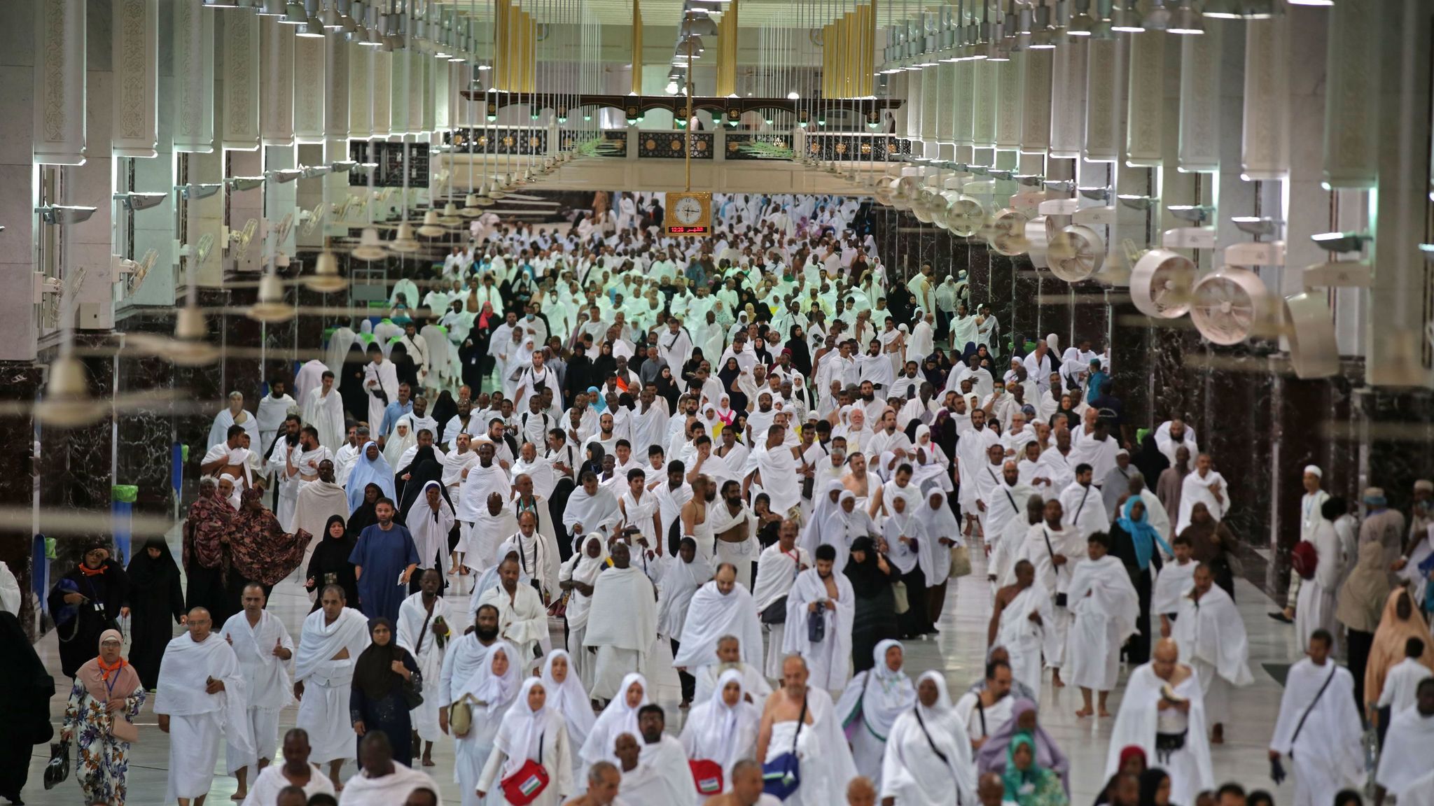 Millions of Muslims descend on Mecca for Hajj pilgrimage | World News ...