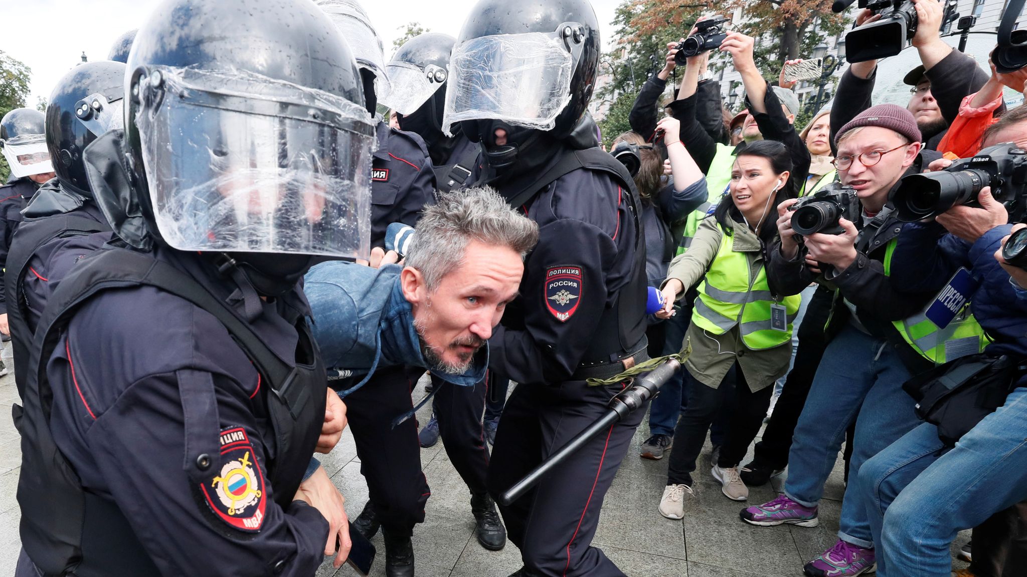 Демонстрация разогнать. Протесты в Москве. Разгон демонстрантов в Москве.