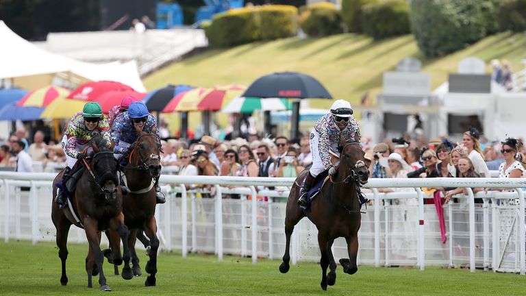 Khadijah Mellah Uks First Jockey To Race In Hijab Secures