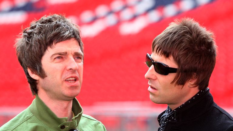 LONDON - OCTOBER 16: L-R Noel and Liam Gallagher attend the Oasis photocall in Wembley Stadium to promote their new album 'Dig out Your Soul' released on October 6, and their two sold out concerts at Wembley Arena, on October 16, 2008 in London, England. (Photo by Dave Hogan/Getty Images)