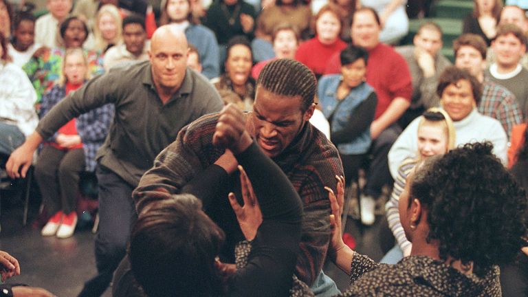 A Guest Attacks The Person He Thought Was His Girlfriend And Turned Out To Be A Transexual December 17, 1997 On The Jerry Springer Show In Chicago, Il