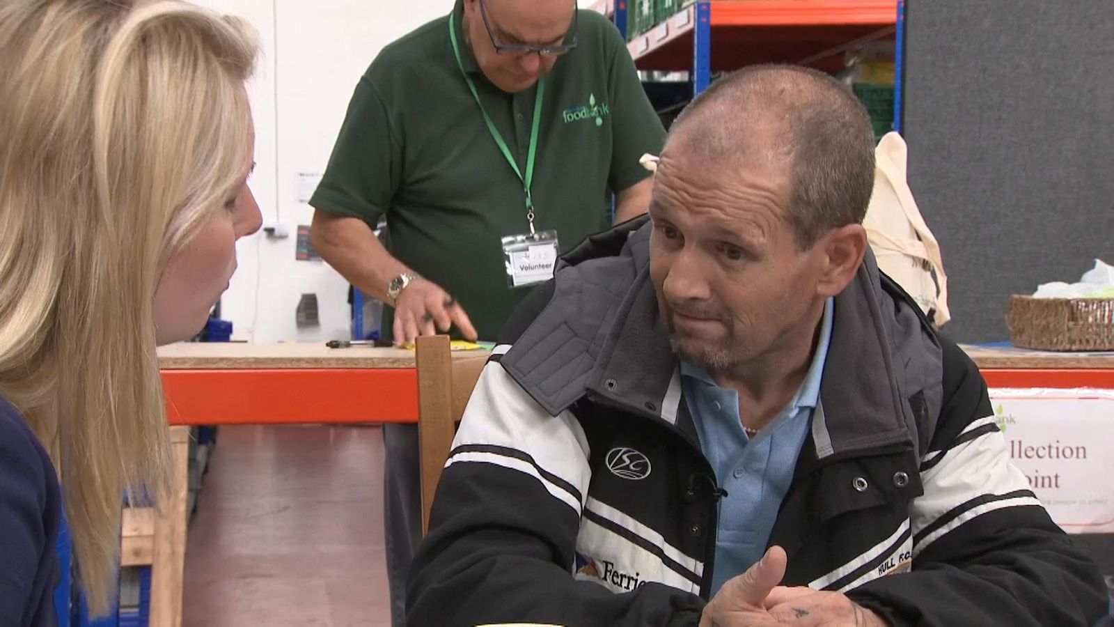 Food bank demand linked to Universal Credit, charity warns