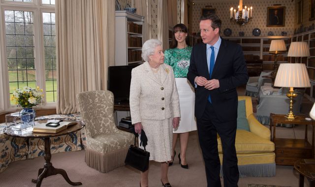 Buckingham Palace 'displeased' at David Cameron's comments about the Queen and Scottish independence referendum