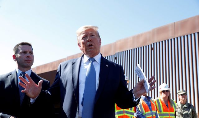 Trump visits 'virtually impenetrable' US-Mexico border wall