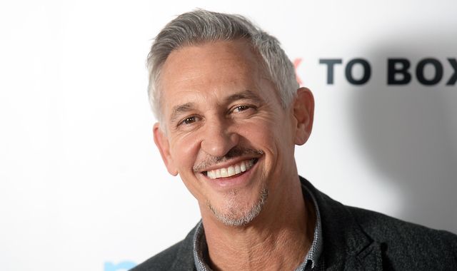 Gary Lineker 'volunteers to cut £1.75m BBC salary'