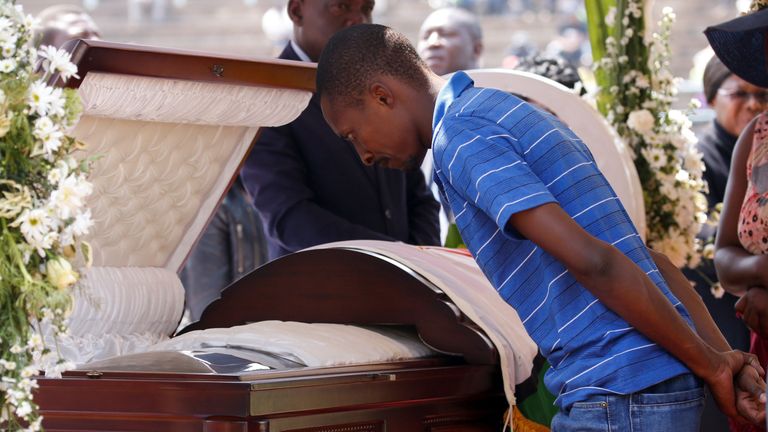 Robert Mugabe's Burial Site Chosen After 'dispute Between Zimbabwean ...