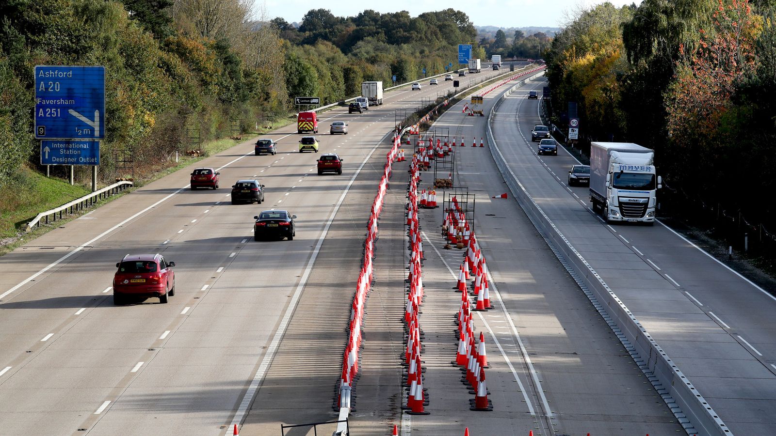 Brexit Operation Brock begins with rush hour roadworks and