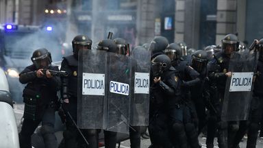 Barcelona protests: Civil guard deployed in as huge protest turns ...