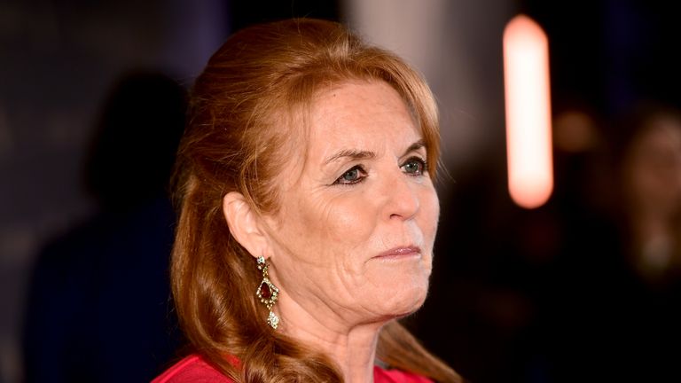 Dukesha e Jorkut Sarah Ferguson duke marrë pjesë në Gala LUMINOUS Fundraising si pjesë e Festivalit të Filmit në Londër BFI 2019 të mbajtur në Roundhouse në Londër.