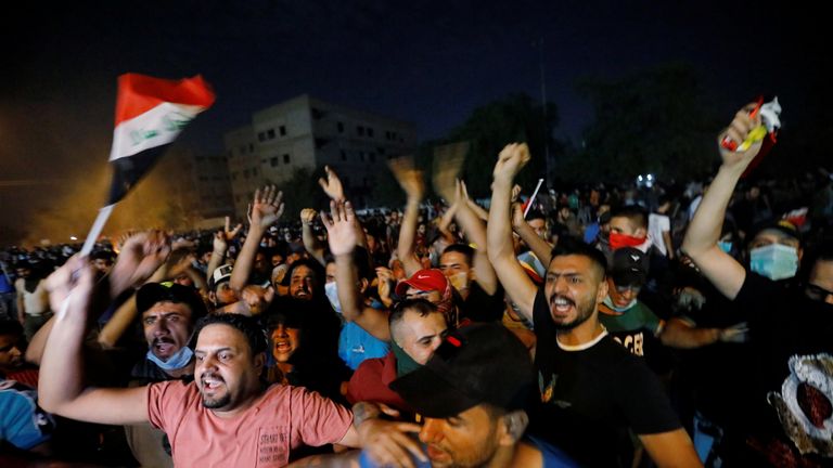 Many people feel Iraq's leaders are corrupt