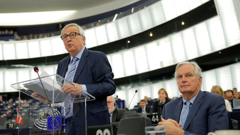 European Commission President Jean-Claude Juncker and European Union&#39;s chief Brexit negotiator Michel Barnier