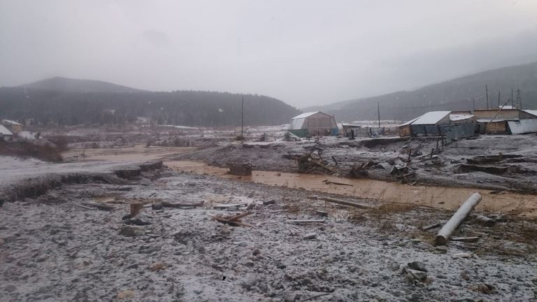 At least 15 dead after Siberian gold mine dam collapse due to flooding ...