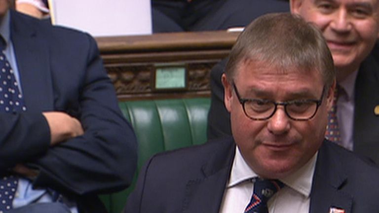 Mark Francois tells the House of Commons that the latest Brexit deal has ERG support