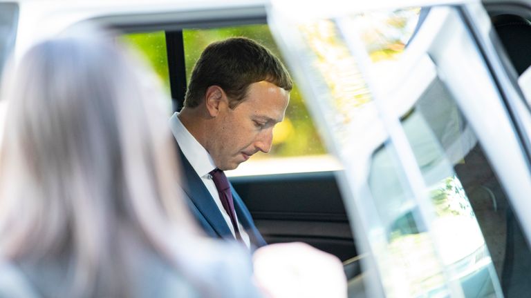 WASHINGTON, DC - SEPTEMBER 19: Facebook founder and CEO Mark Zuckerberg eats some food that was waiting for him in his vehicle after leaving a meeting with Senator John Cornyn (R-TX) in his office on Capitol Hill on September 19, 2019 in Washington, DC. Zuckerberg is making the rounds with various lawmakers in Washington today. (Photo by Samuel Corum/Getty Images)
