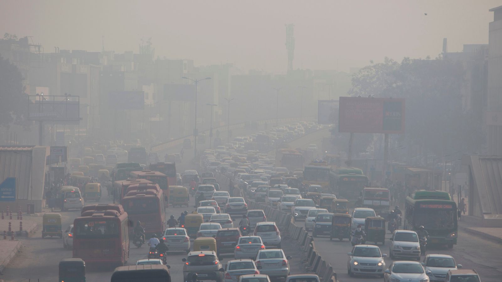 New Delhi Pollution Reaches Unbearable Levels In Indias Capital World News Sky News 0164
