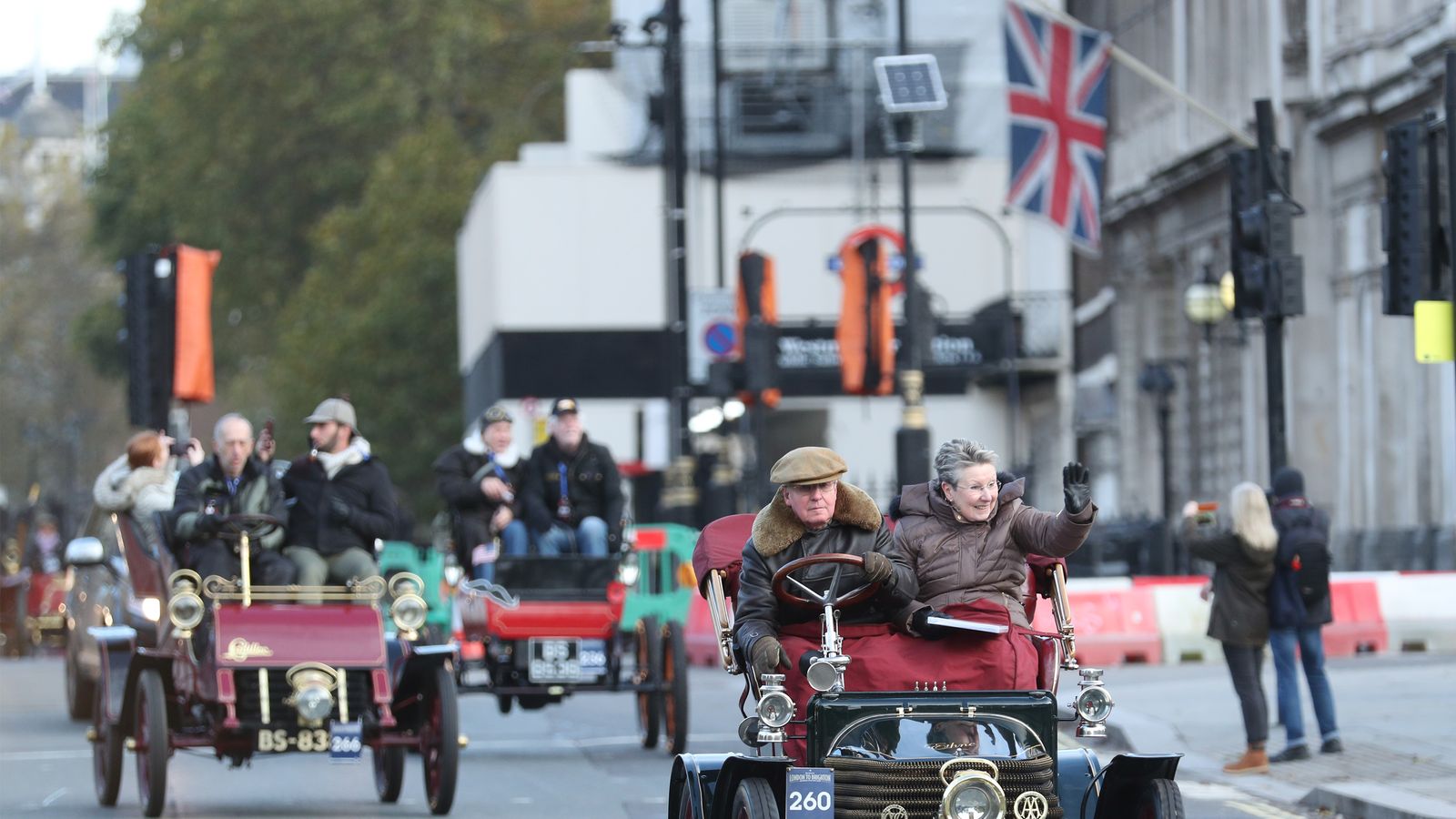 Man 80 Dies During Vintage Car Run Between London And Brighton Uk News Sky News