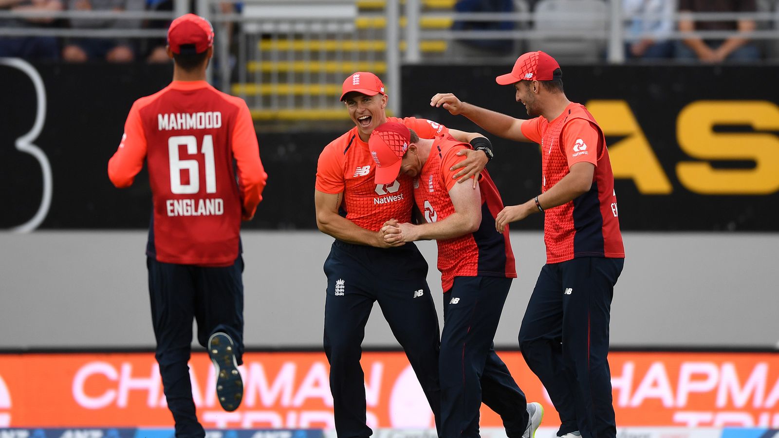 Cricket T20I: England beat New Zealand in Super Over thriller - Sky News
