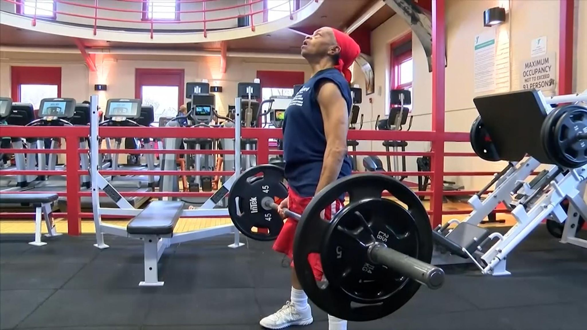 'He picked the wrong house': Female bodybuilder, 82, beats up burglar ...