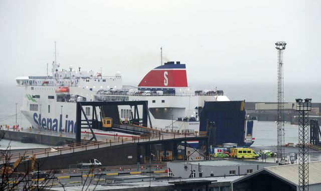 16 people discovered in sealed lorry trailer on Cherbourg-Rosslare ferry
