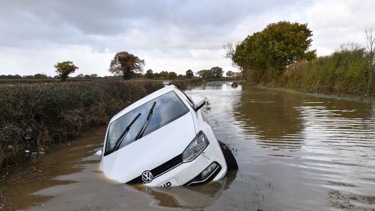 Uk Weather Two Inches Of Rain And Flooding Expected In Parts Of Uk Uk News Sky News