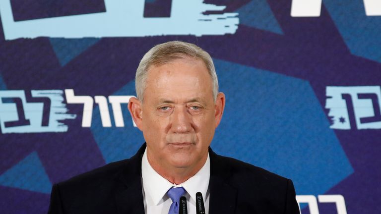 Benny Gantz said he would not meet the midnight deadline to form a coalition