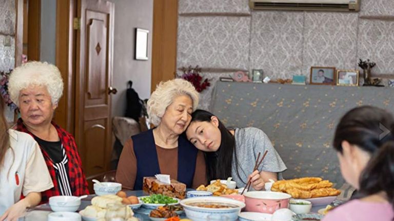 Still of Awkwafina, Shuzhen Zhao and Hong Lu in The Farewell (12-Sep-2019)