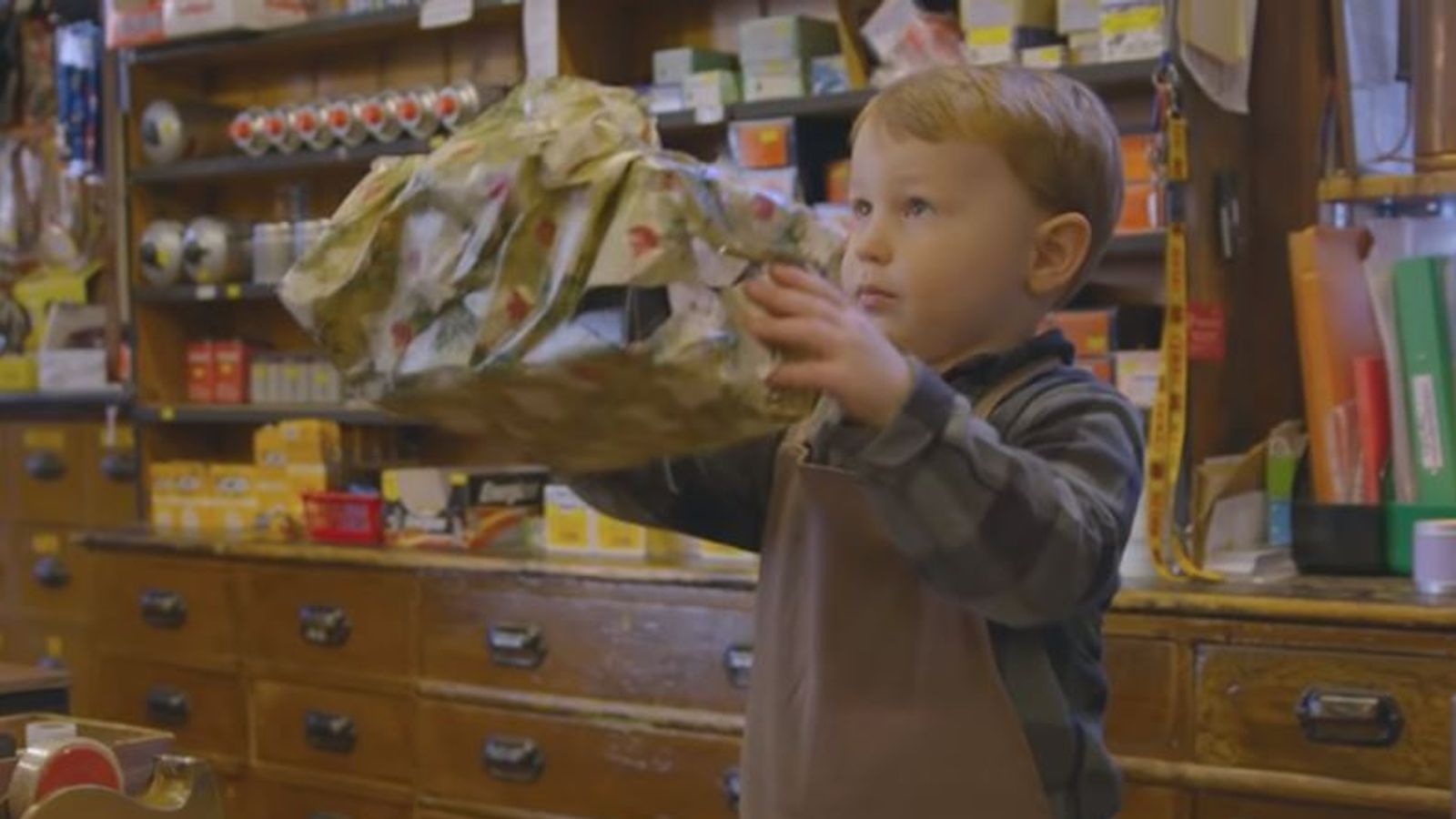 Shop's £100 Christmas advert featuring young boy goes viral | Ents