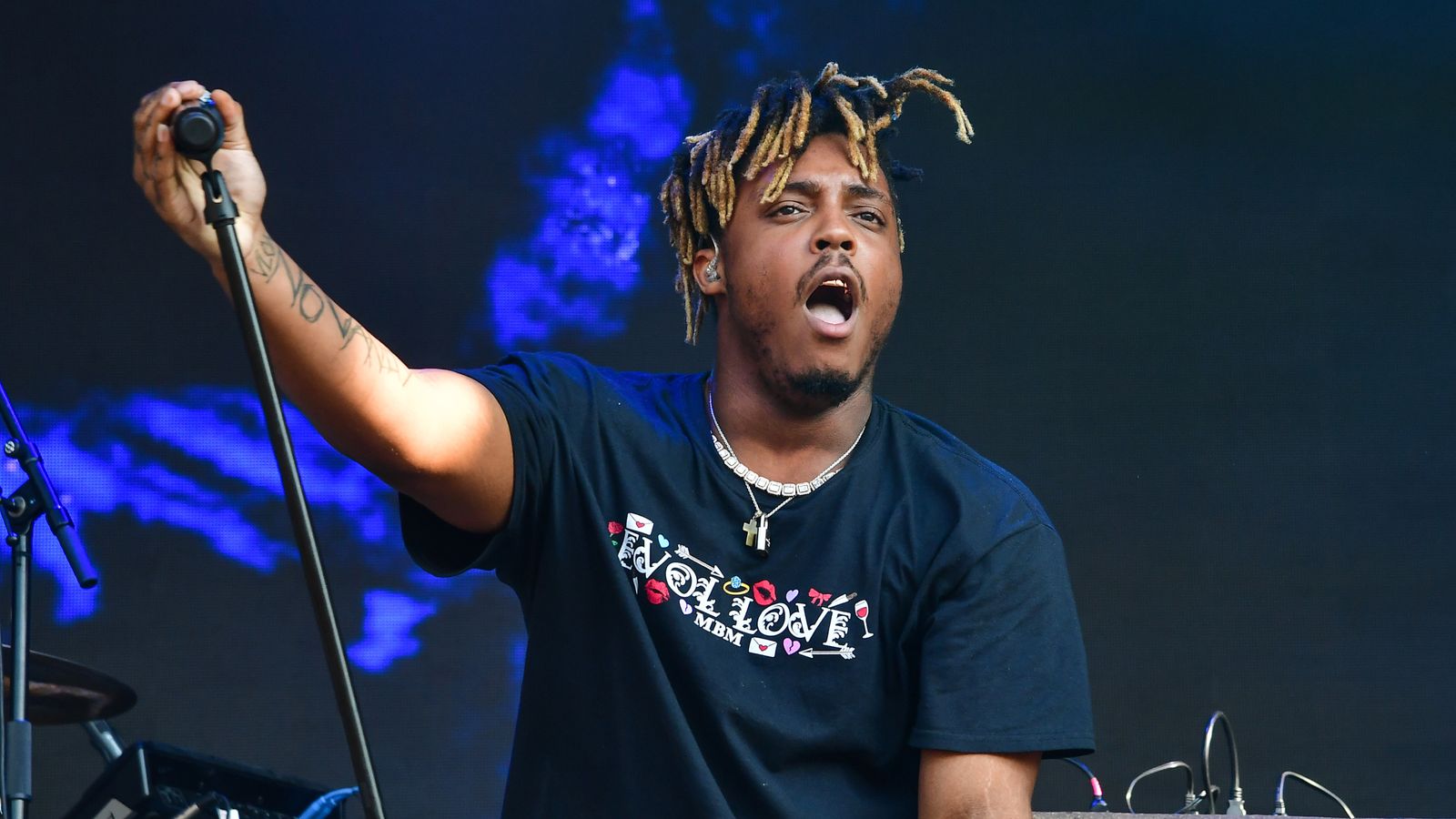 Juice Wrld: Guns, metal-piercing bullets and drugs found ...