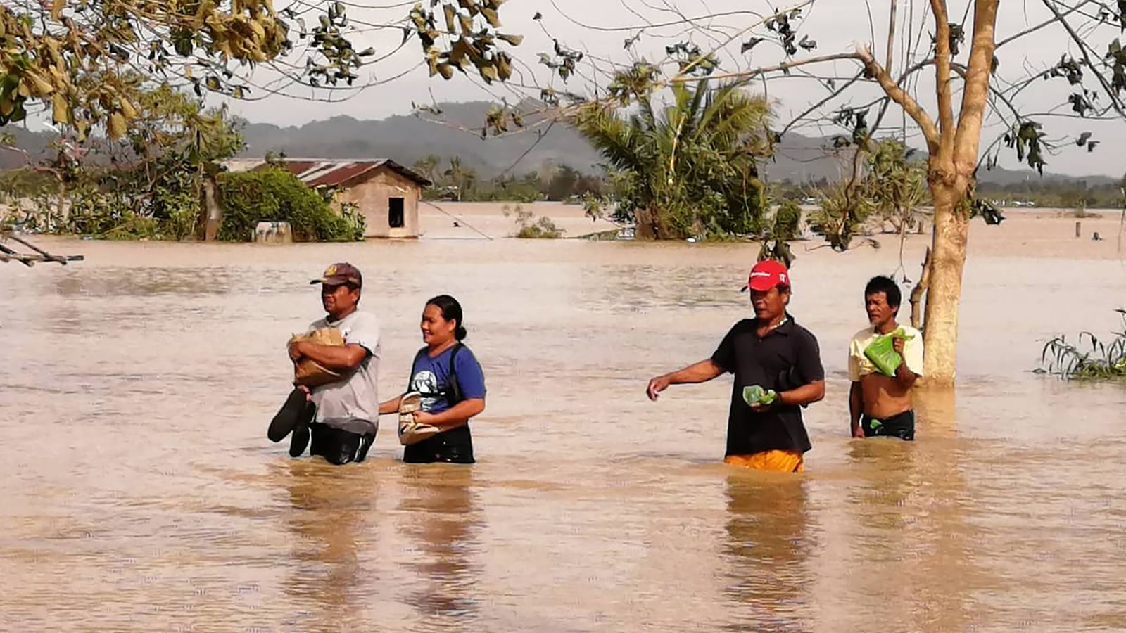 Typhoon Phanfone: Christmas storm kills at least 20 in the Philippines ...