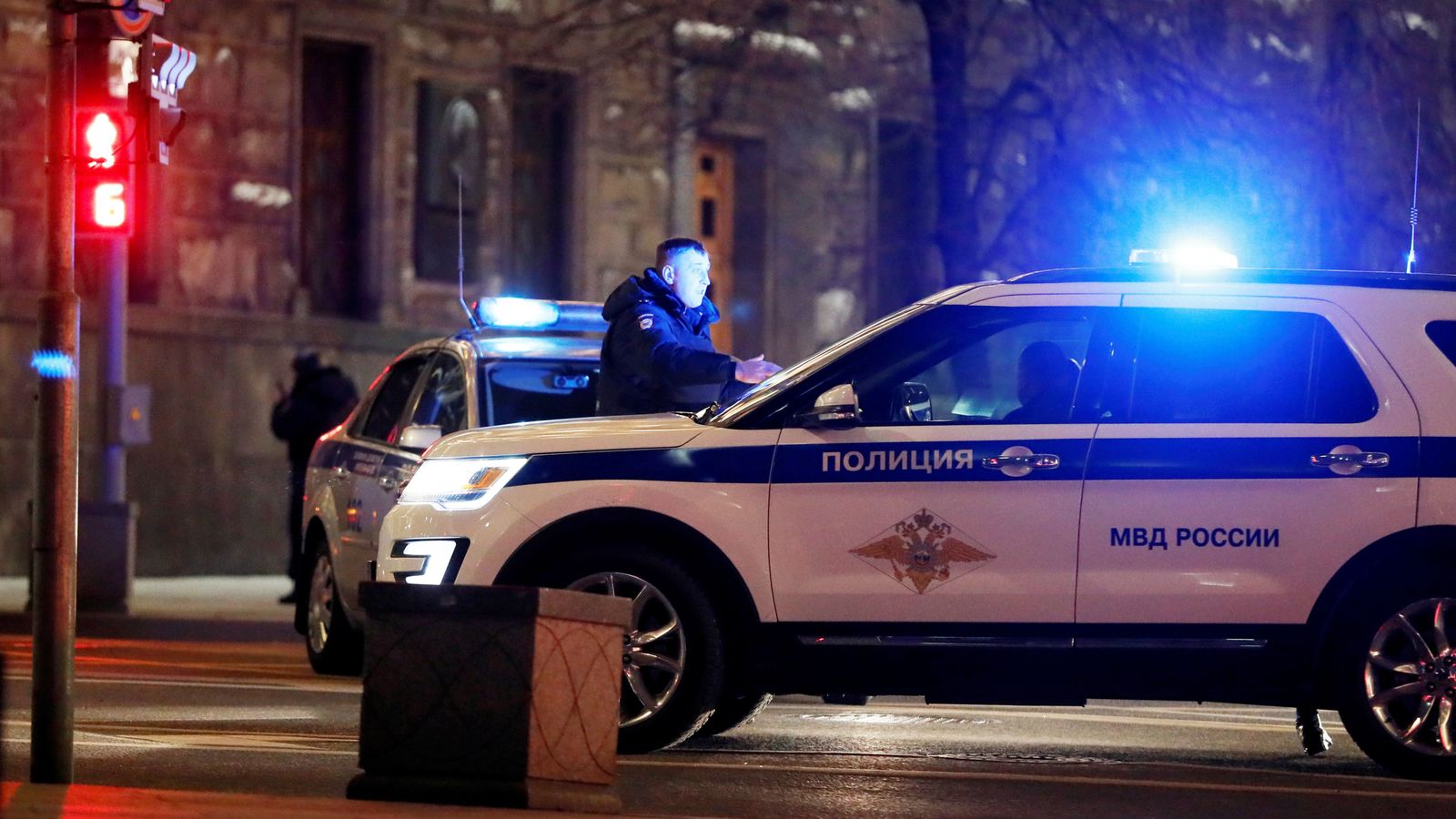 FSB shooting One dead after attack outside Russian spy office in