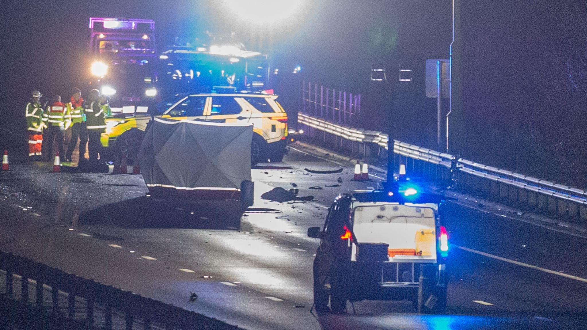 Woman dies in Christmas Eve car crash on M1 UK News Sky News