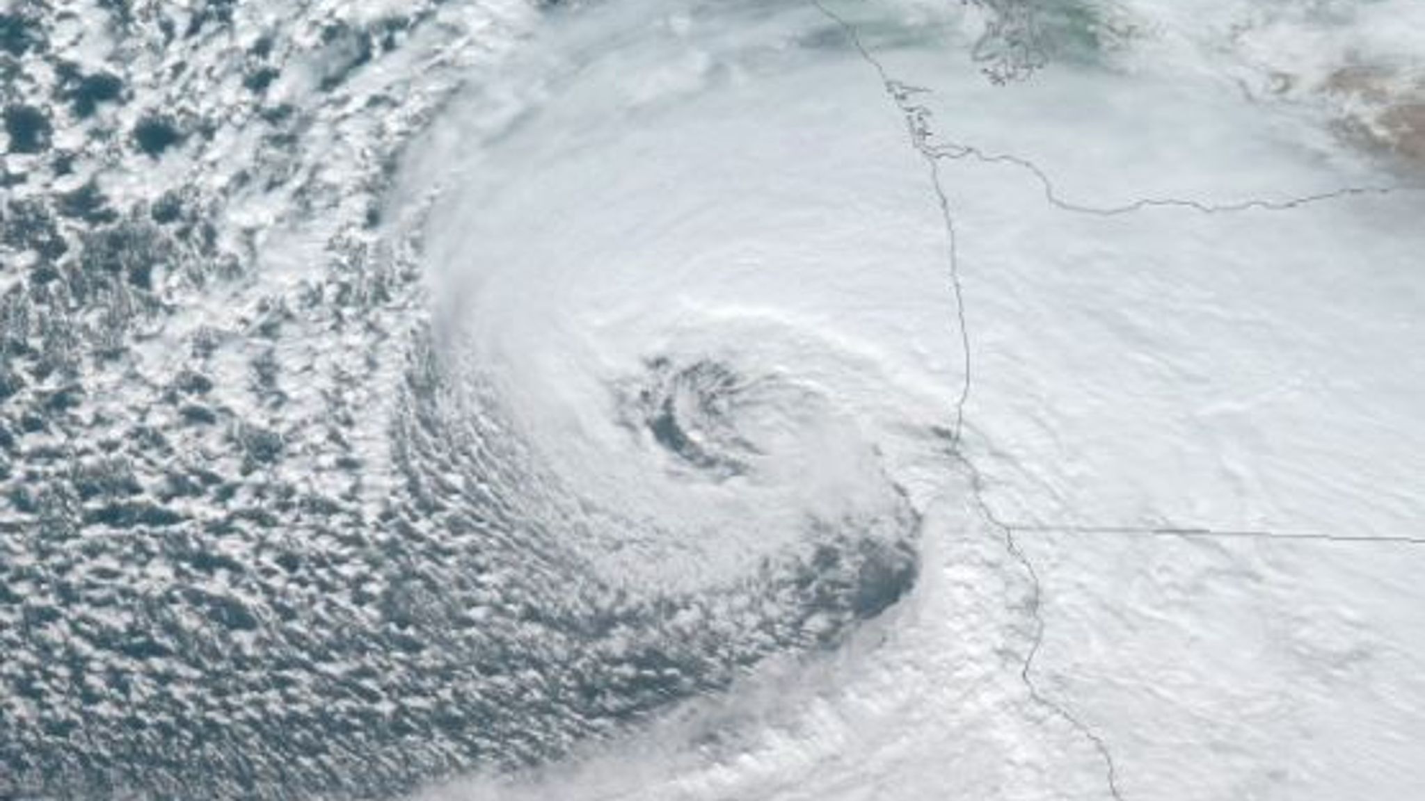 California 'bomb cyclone' Mega 75ft wave triggered off California by