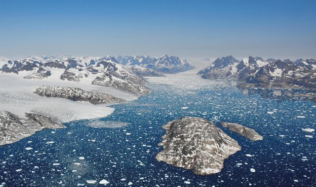 Massive ice melt in Greenland will 'expose 400 million people to flooding'
