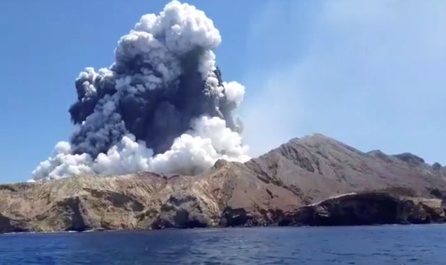 New Zealand volcano: Two more die after eruption as student details rescue attempt