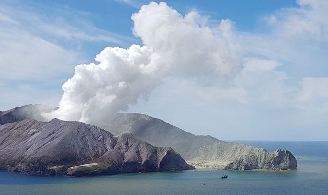 New Zealand volcano: Fears of new eruptions on island where eight people still missing