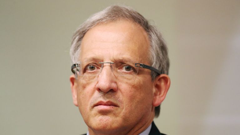 Bank of England Deputy Governor Jon Cunliffe speaks during the Bank of England's financial stability report at the Bank of England in central London on June 27, 2017. / AFP PHOTO / POOL / Jonathan Brady (Credit must-read photo JONATHAN BRADY / AFP via Beautiful images)