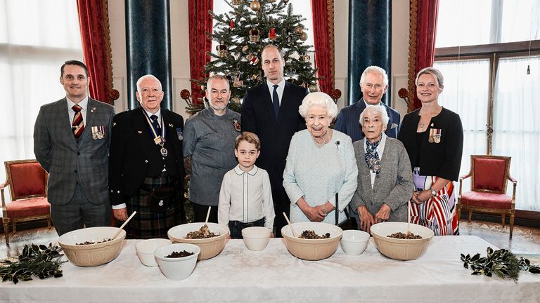 Not for use after 5th January 2020
Festive treats at Buckingham Palace