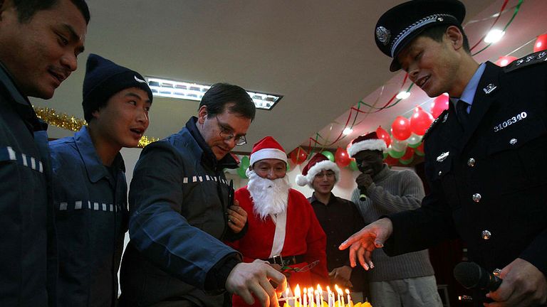 The foreign prisoners unit at Shanghai Qingpu Prison celebrating Christmas in 2005